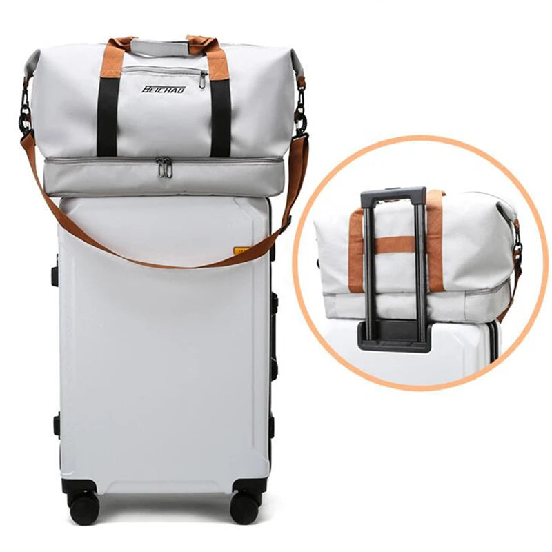 Travel Bag With Dry Wet Separation For Short Distance Trips